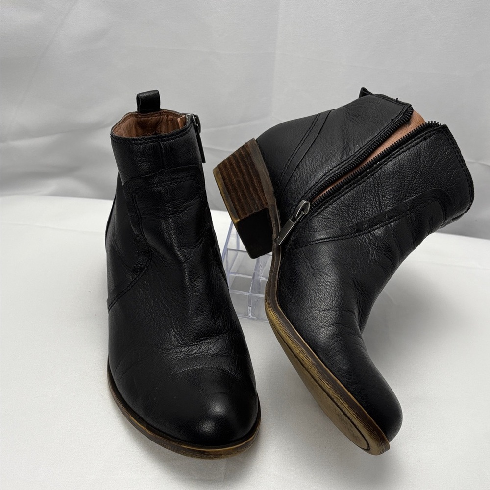 Lucky Brand Women’s Sz7.5 Black Leather Ankle Booties #0231‎